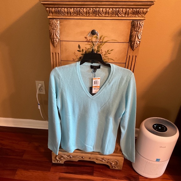 CASHMERE SWEATER - Picture 2 of 3